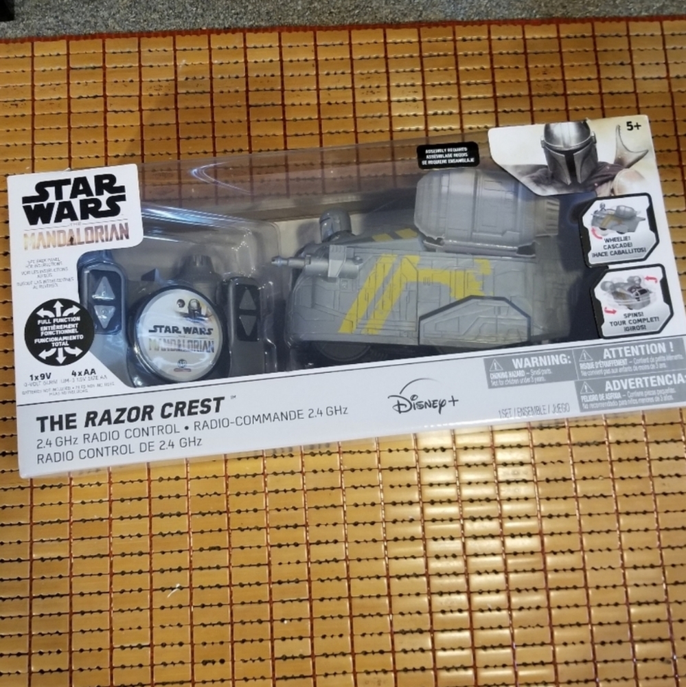 Star Wars razor crest new